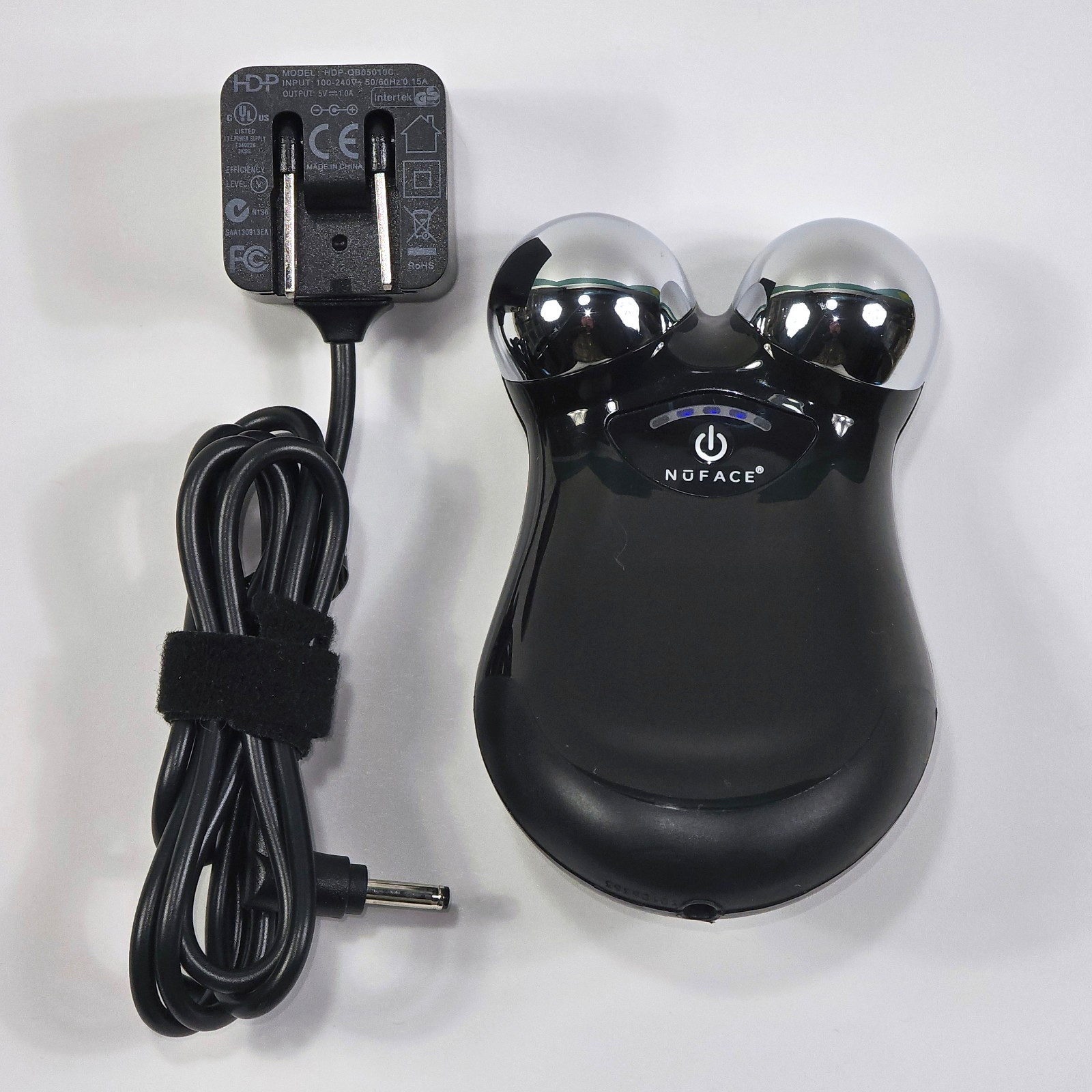 NUFACE MINI Facial Toning Device ~ Limited Edition Black ~ with Charger & Device