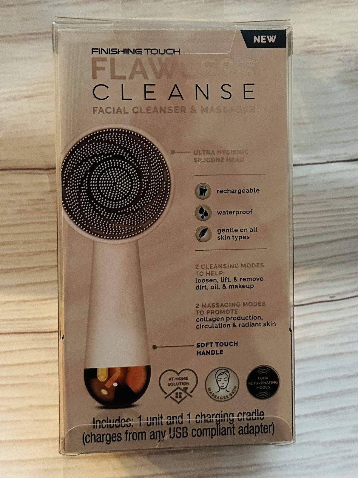 Finishing Touch Flawless Facial Cleanser & Massager and Charging Cradle NEW