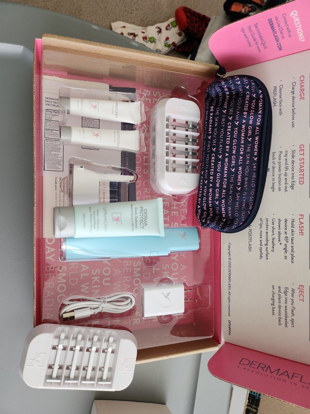 DERMAFLASH ESSENTIALS KIT & REFILLS