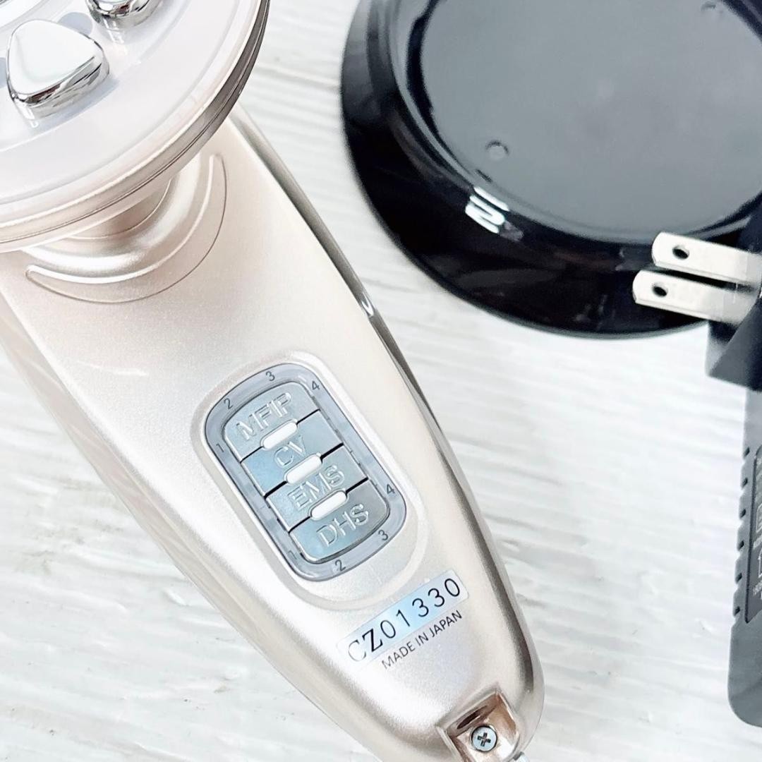 ARTISTIC&CO Dr. Caviet The Zeus RF EMS Cavitation Beauty Device Tested Working