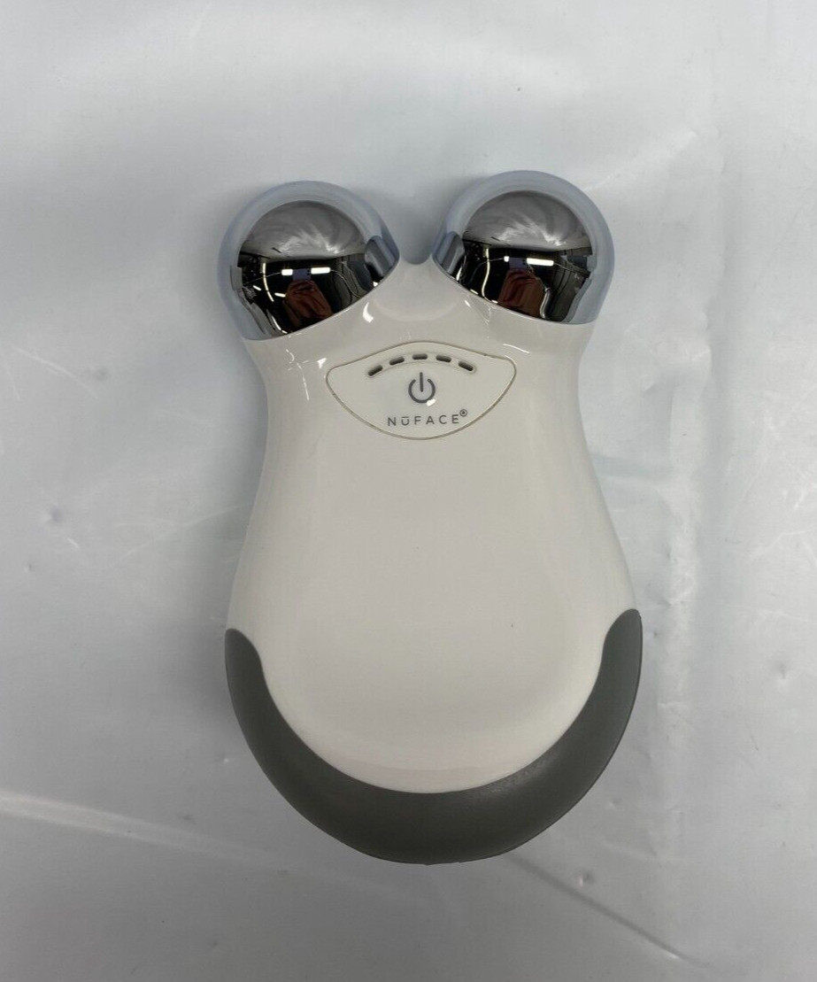 Nuface Mini Facial Toning Device w/ Prep-n-glow Cloths