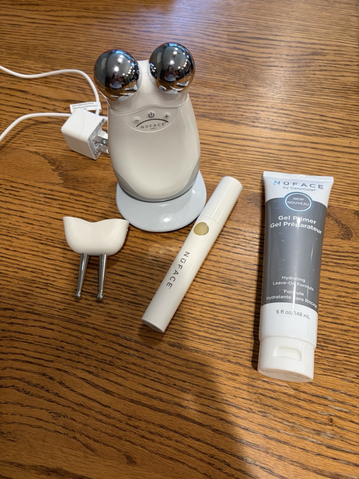 NuFACE Trinity Pro Facial Toning Device BUNDLE Gel Primer & lip attachment & fix
