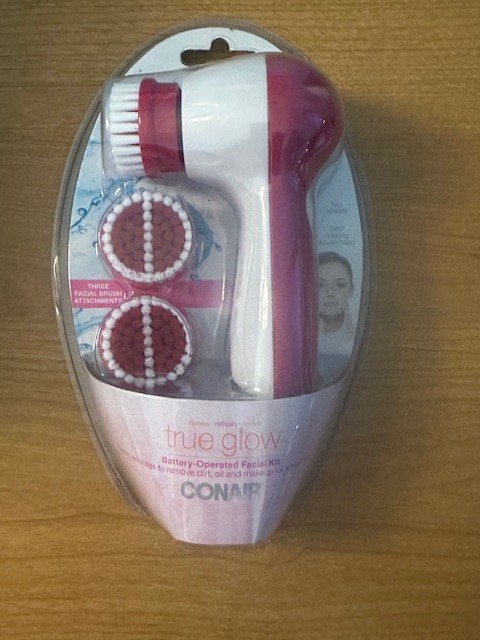 NEW!! Conair True Glow Battery-Operated Facial Kit Pink & White New in Package!!