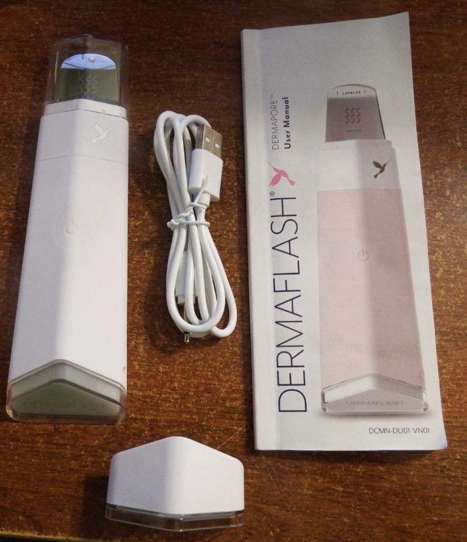 Dermaflash Dermapore Extractor & Serum Infuser White Color EXC!