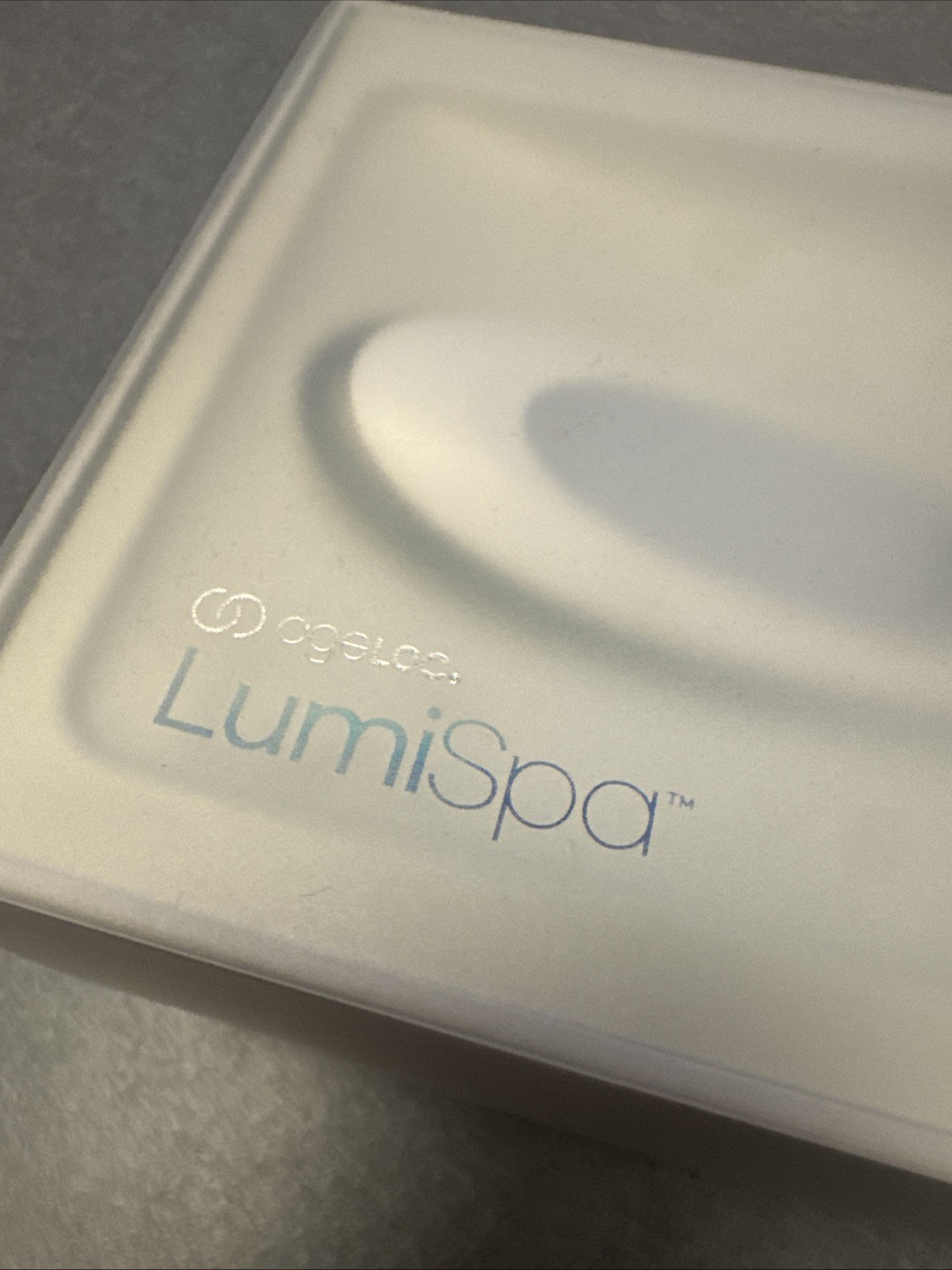 ageLoc LumiSpa Essential Kit, Cleansing device charger instructions base set