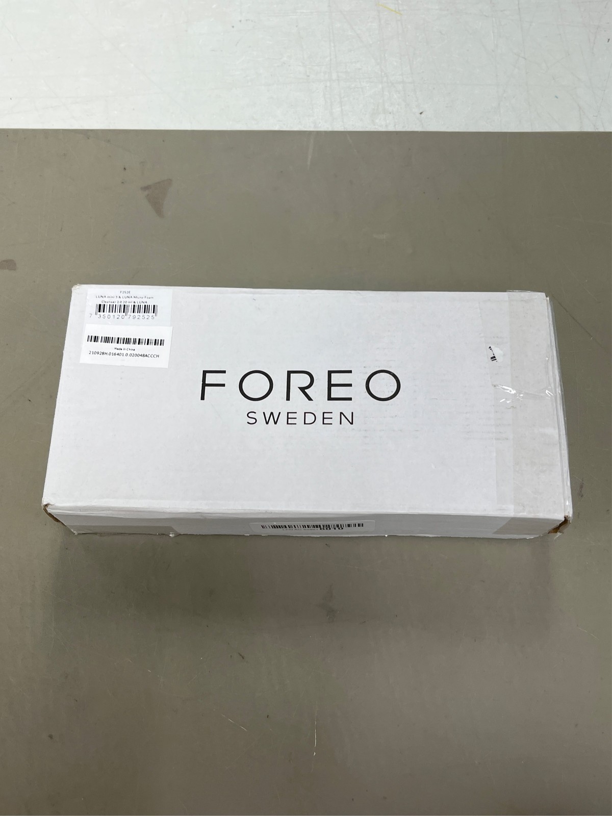 Foreo Swedish Skincare Essentials Luna mini 3 Set – NO SIZE