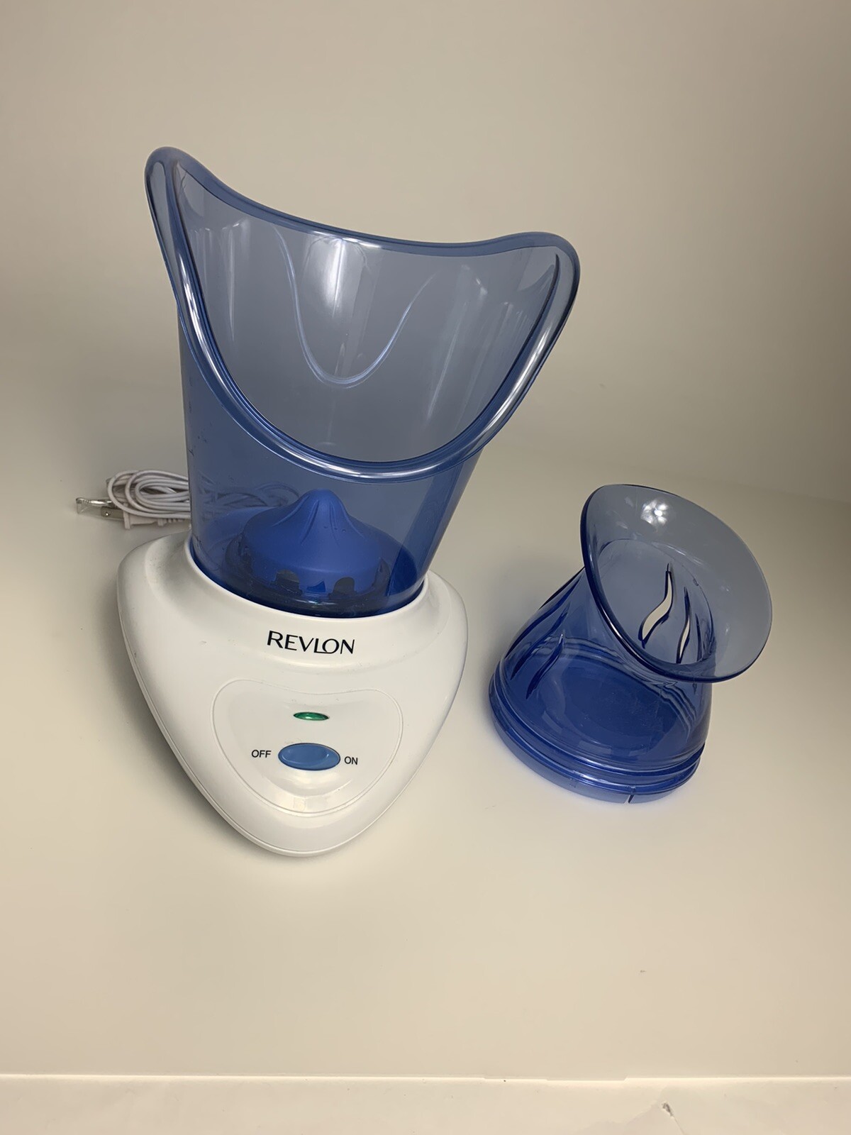 Revlon Moisture Stay Facial Sauna With Inhaler #69