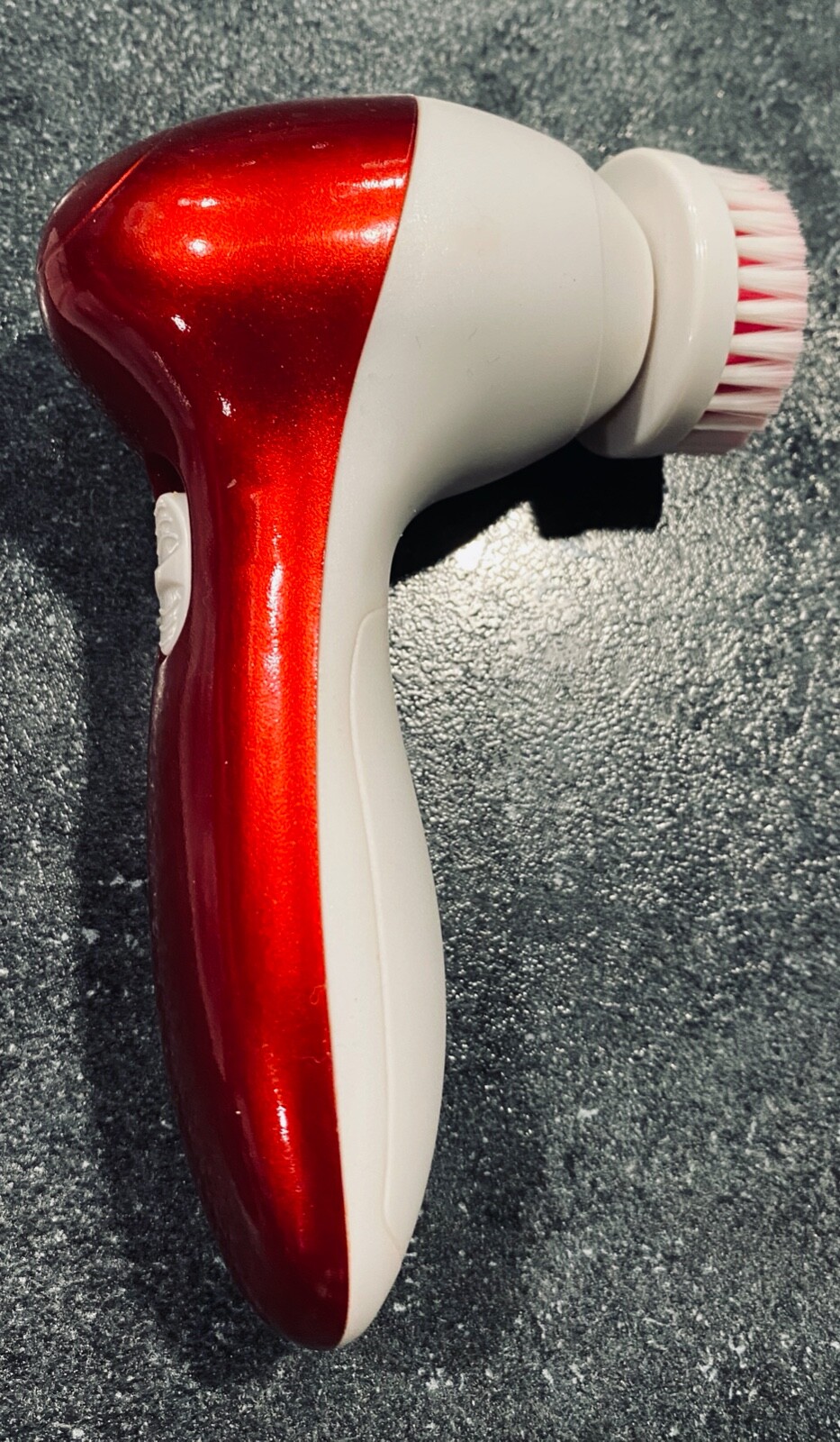 Elite Essentials 2-Speed Power Brush Advanced Facial Cleansing System+ 4 Brushes