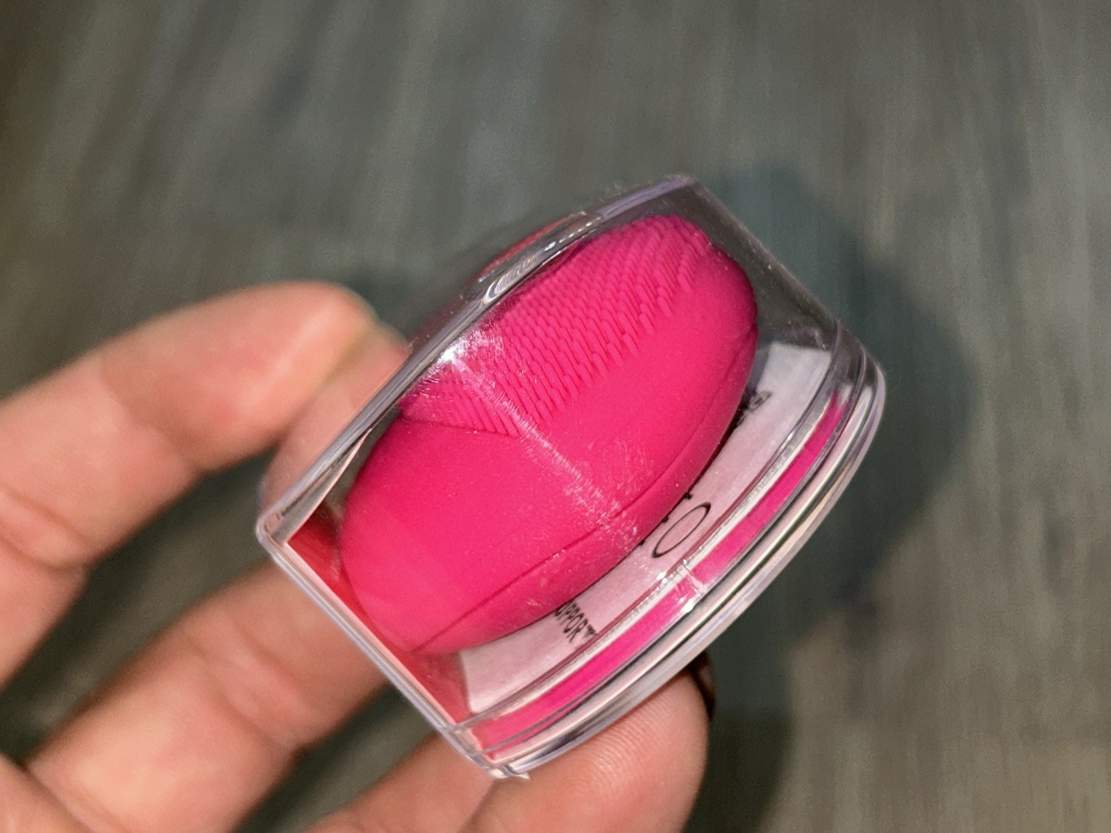 Foreo Luna Play Portable Sonic Brush Device Facial Cleansing Tool Fuchsia