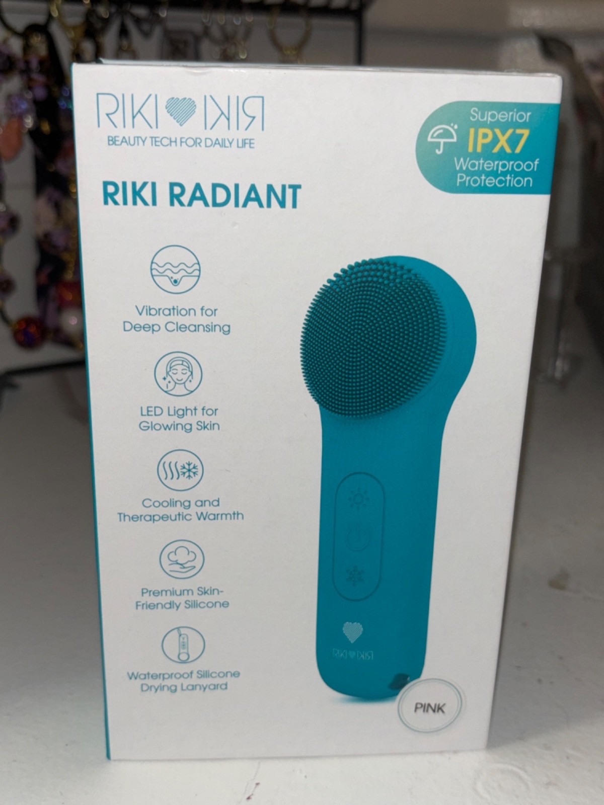 Riki Radiant Facial Cleaning Tool