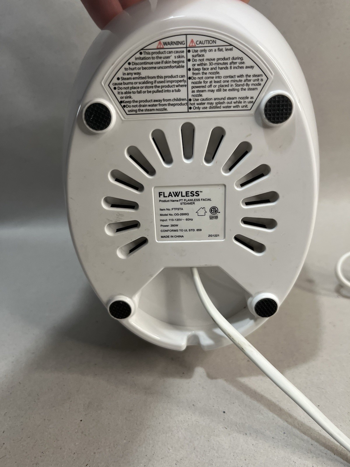 Finishing Touch Flawless Facial Steamer – Professional LED Beauty System TESTED
