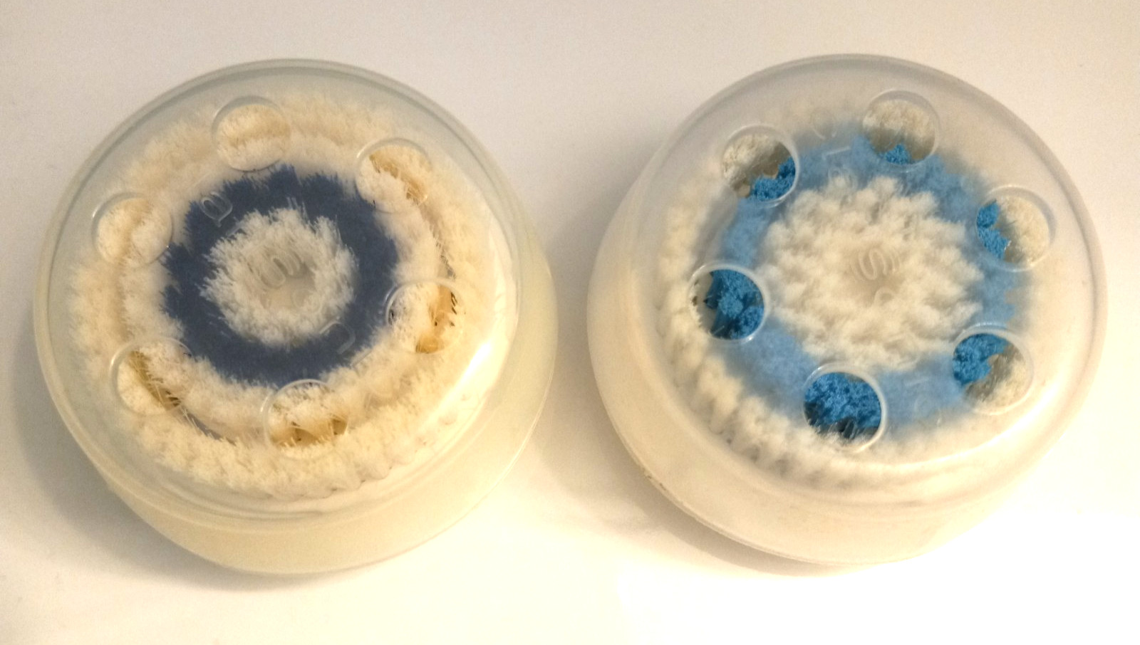 2-NEW Clarisonic facial brush replacement heads