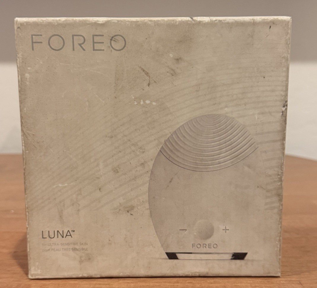 FOREO LUNA 3 Facial Cleansing & Firming Massage Device