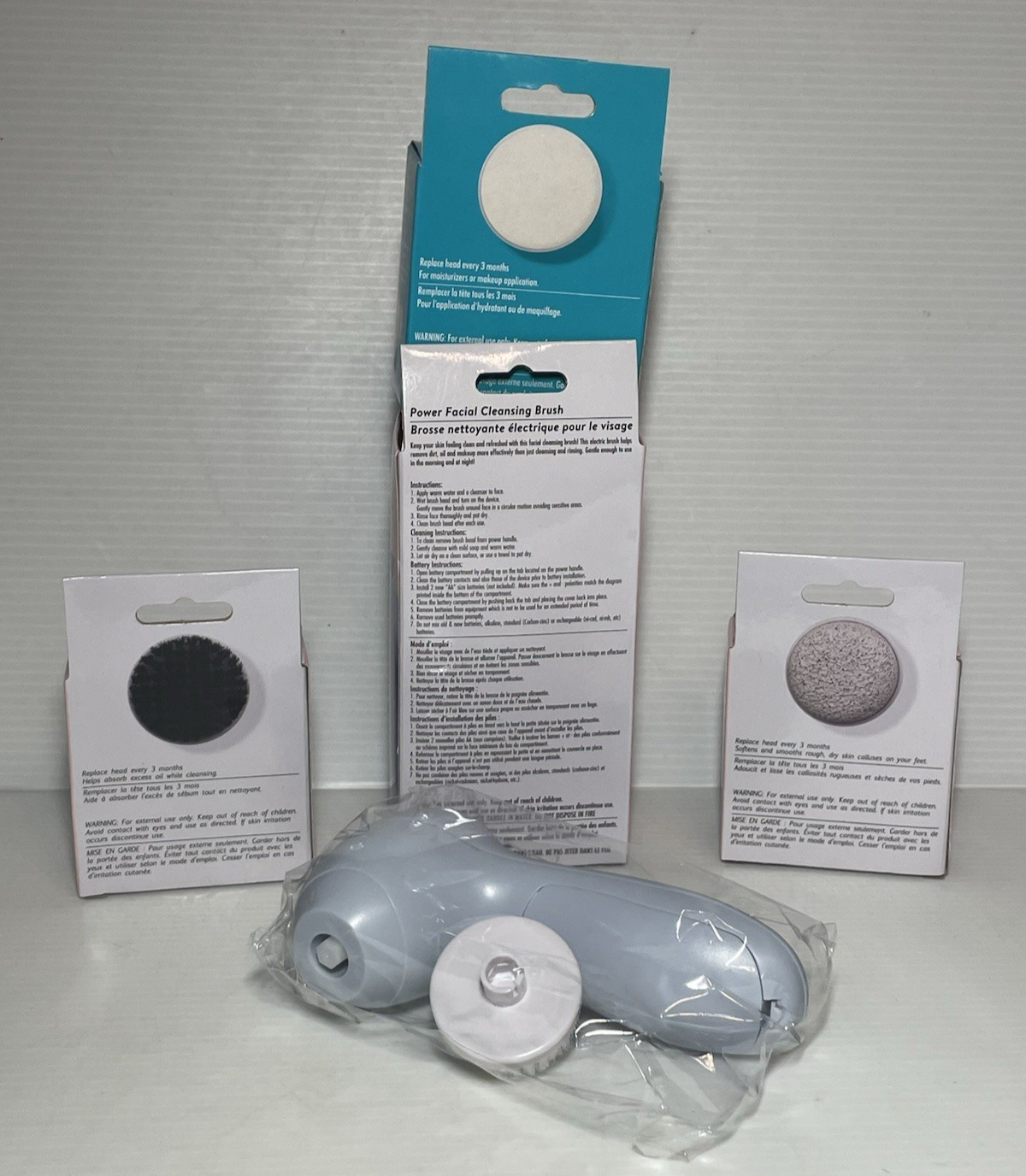 B·Pure Power Facial Cleansing Brush Exfoliates Unclogs Pores with 3 Extra Heads.