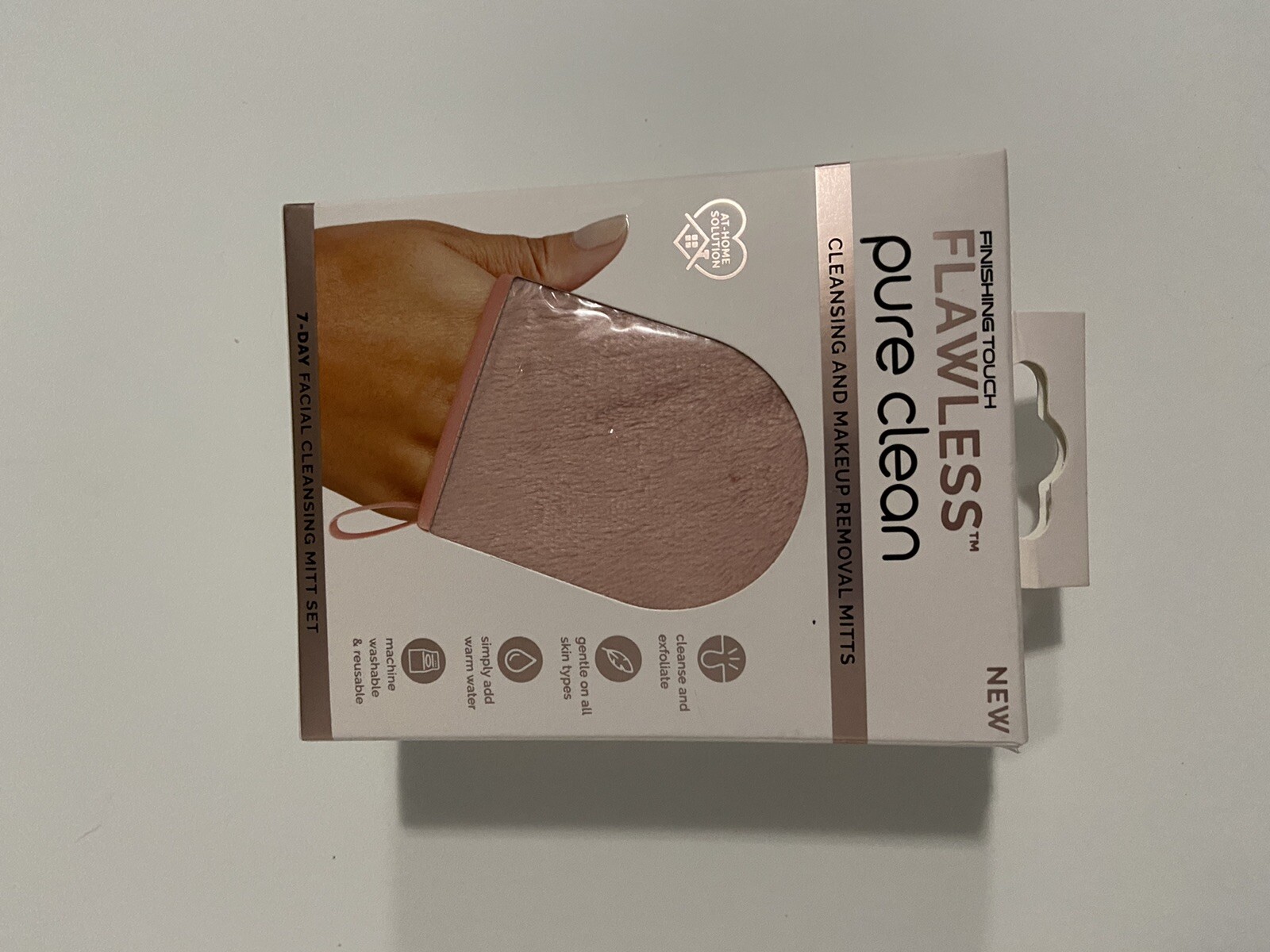 Finishing Touch Flawless Pure Clean Cleansing Mitts Makeup Removal Set of 7 NIB