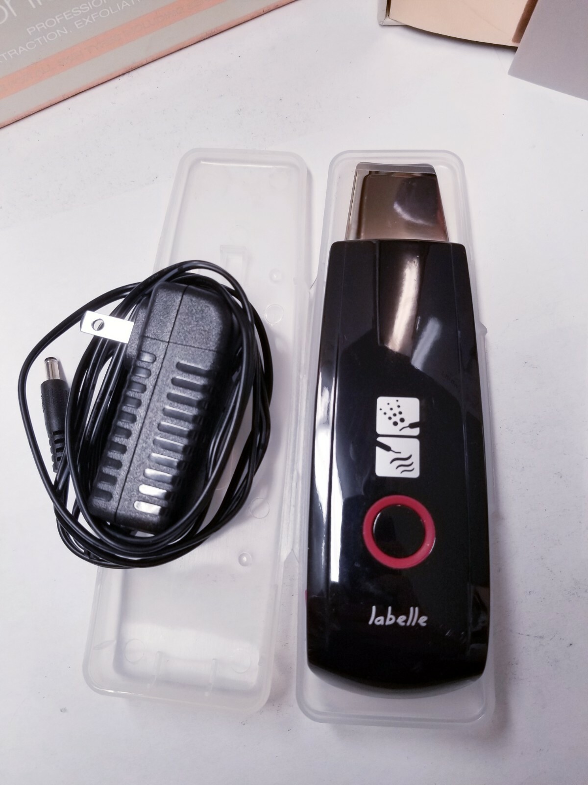 Ultrasonic Skin Spatula – Deep clean, exfoliate, extract & infuse