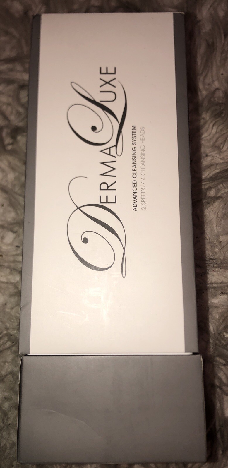 DERMA LUXE ADVANCED CLEANING SYSTEM 2 SPEED 4 CLEANSING HEADS NEW IN BOX