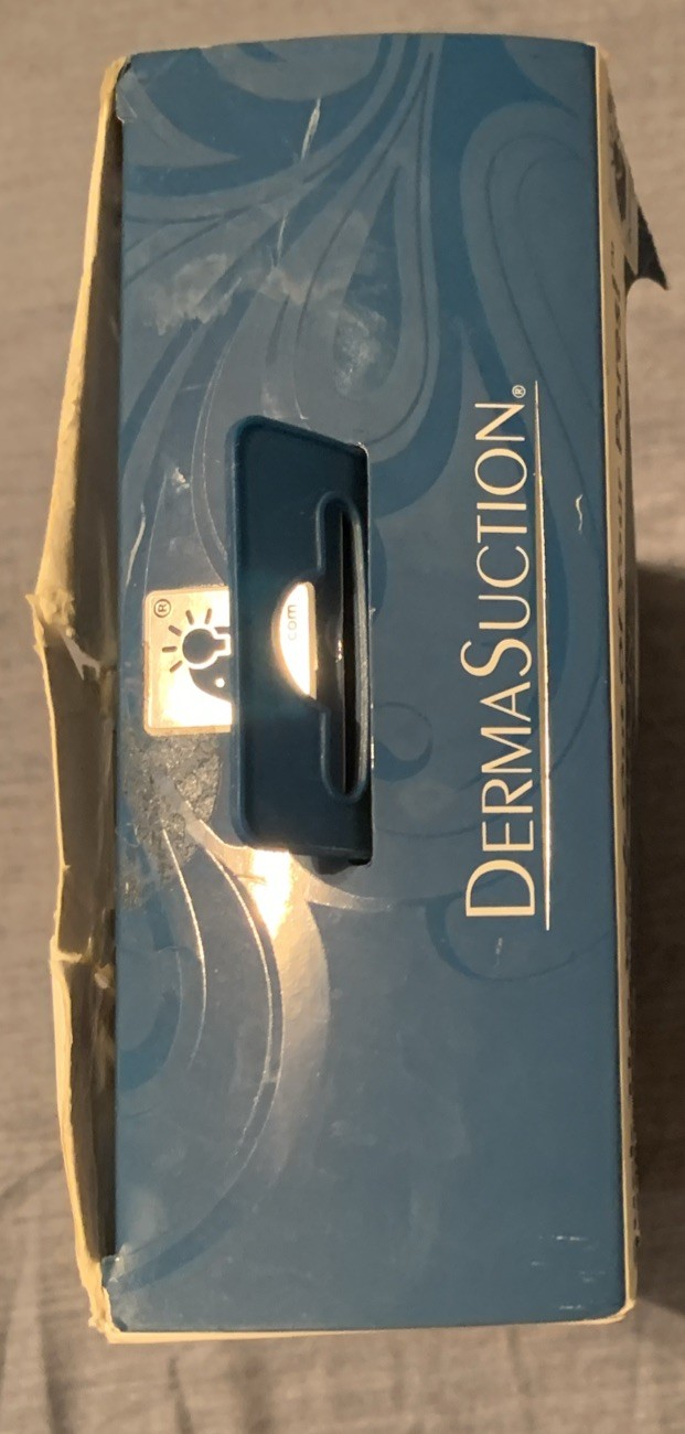 BulbHead DermaSuction Derma Suction Pore Cleaning Device With Vacuum Action