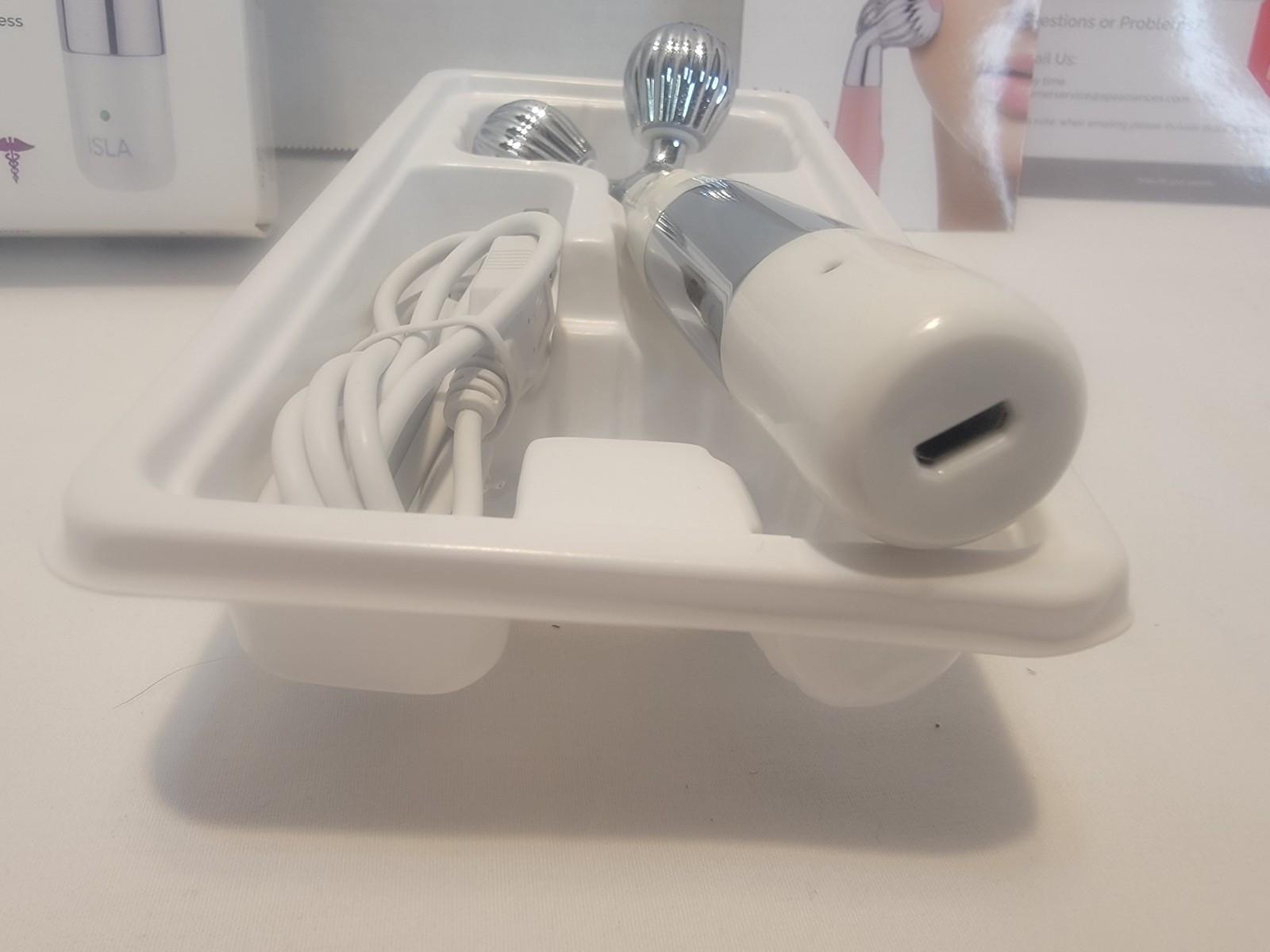 Spa Sciences ISLA™ 2-Speed USB Rechargeable Sonic Facial Contouring Roller