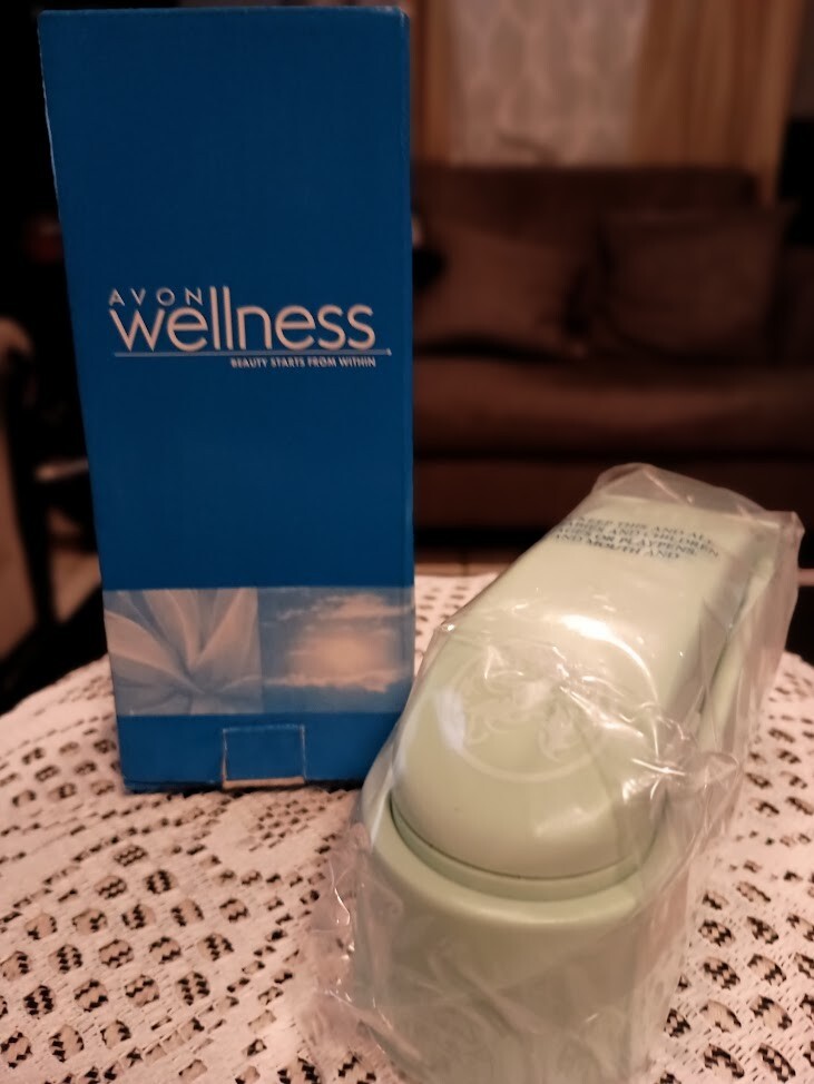 Avon Wellness Home Facial Spa Set w/Storage Base–NOS–In Box/Sealed