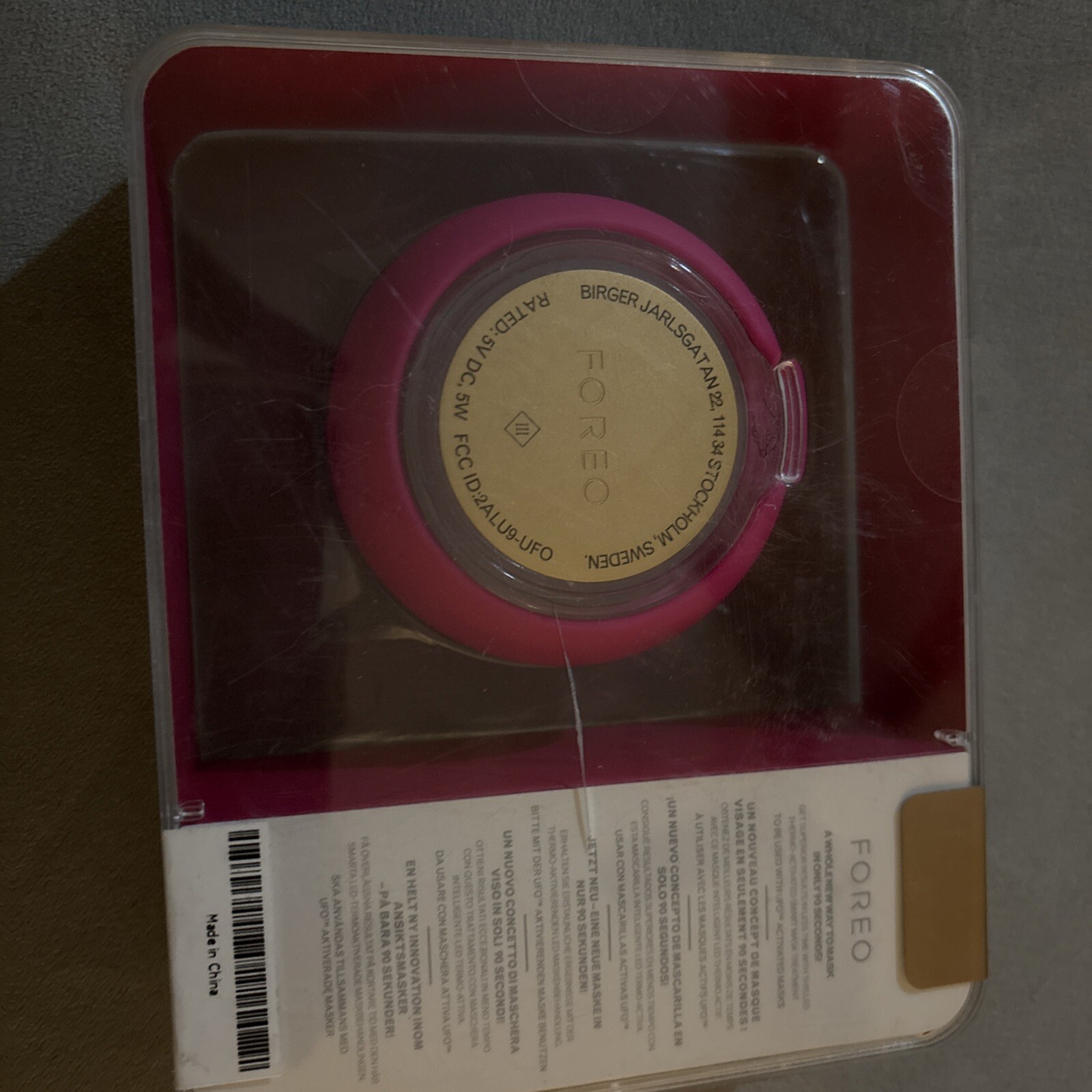 FOREO UFO Fuchsia Pink RGB LED Thermo Activated Smart Mask Treatment Device