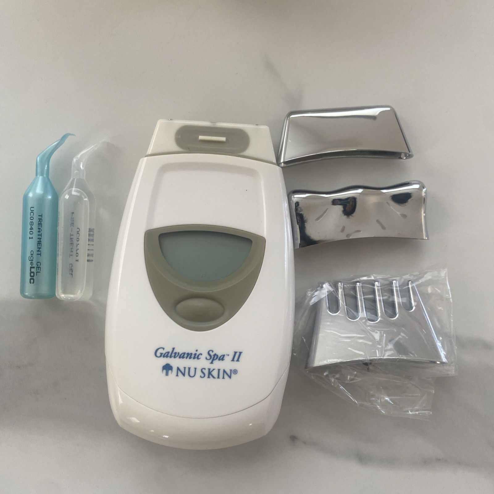 NU SKIN NUSKIN Galvanic Spa II System Ageloc Body Face Spa Beauty