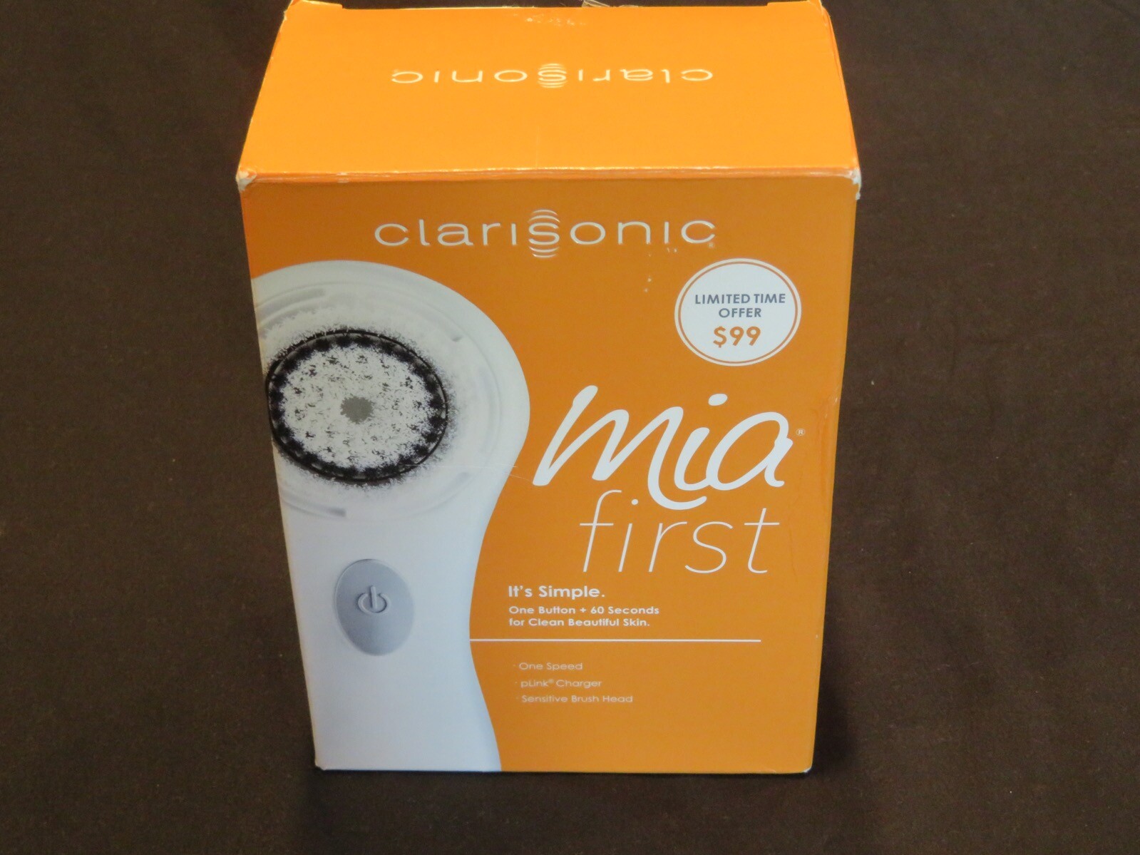 Clarisonic Mia First Sensitive Skin Facial Brush System & Charger White 1 Button
