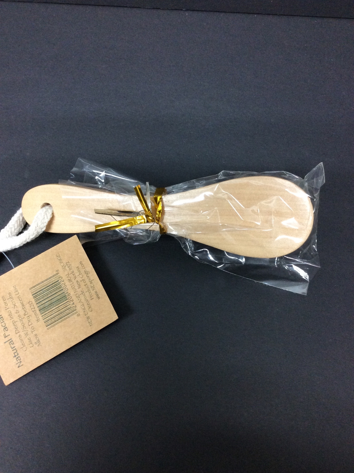 Earthline NE Naturals Facial Brush Wooden Handle Natural Bristles,Deep Cleaning