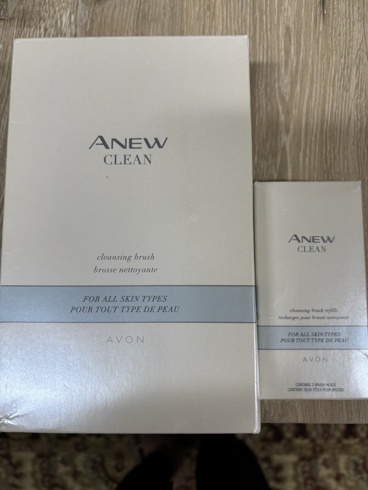 NEW Avon ANEW Clean Cleansing Brush For All Skin Types
