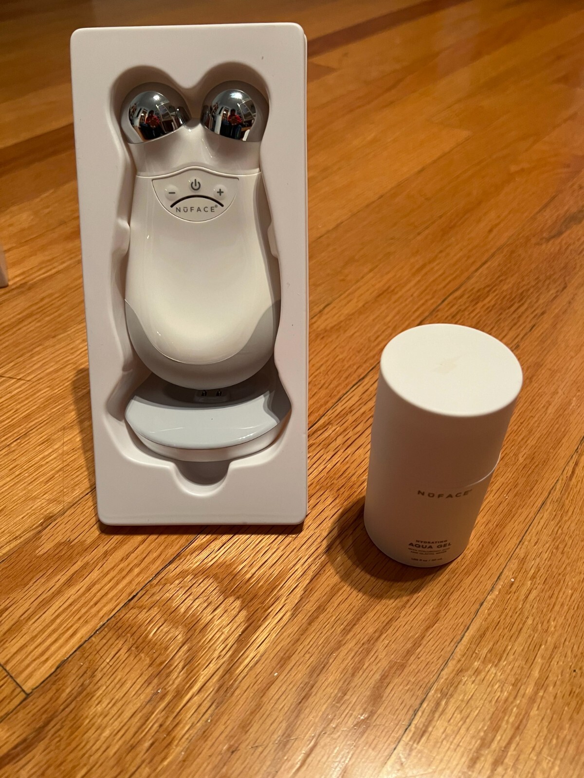 NuFACE Trinity Starter Kit – Advanced Facial Toning Device NuFace Trinity