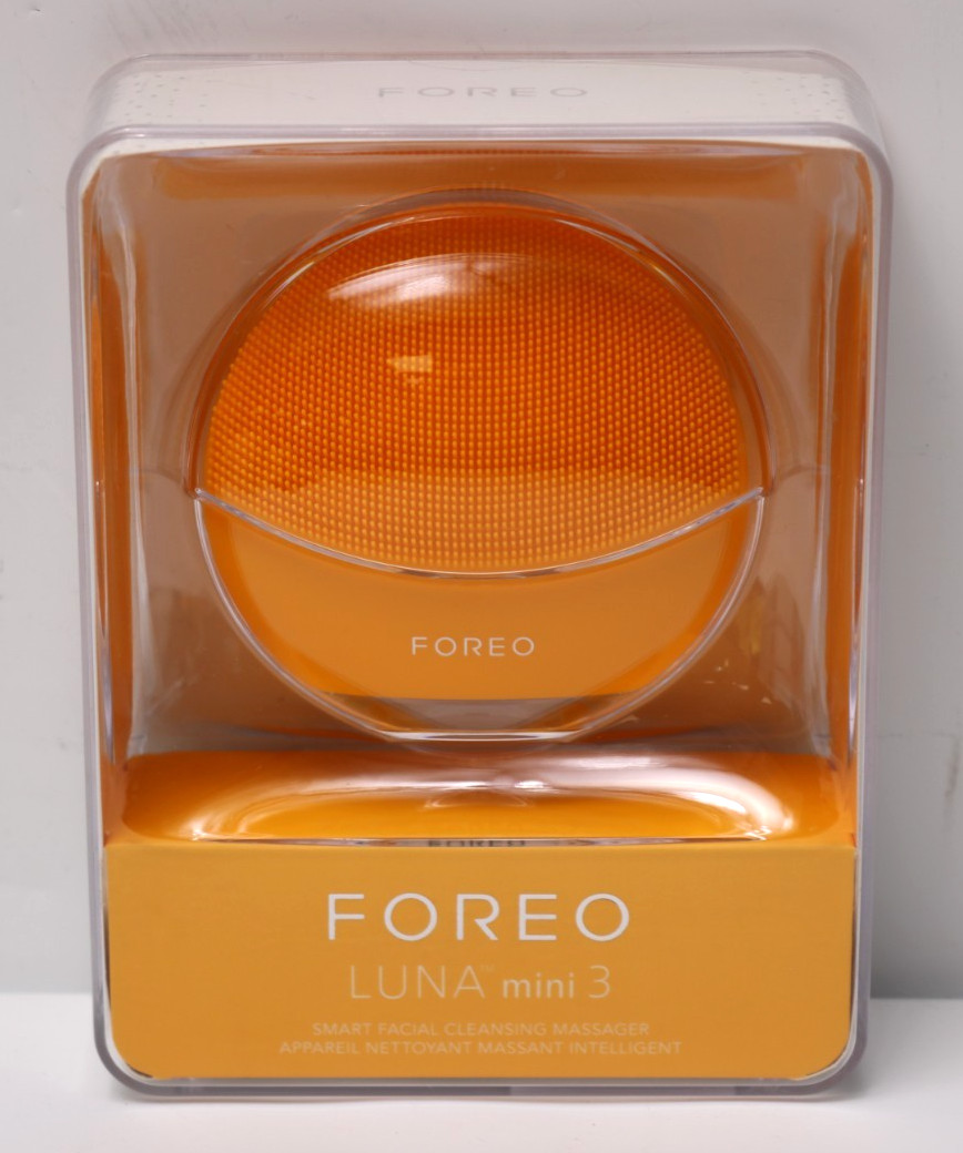FOREO Luna Mini 3 Smart Facial Cleansing Massager – Sunflower Yellow – Brand New