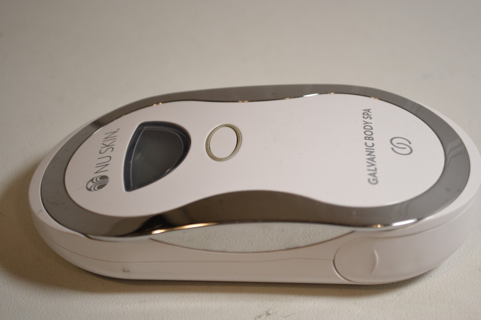 Nu Skin Galvanic Spa Galvanic Spa System machine White (Face Toning Device Only)