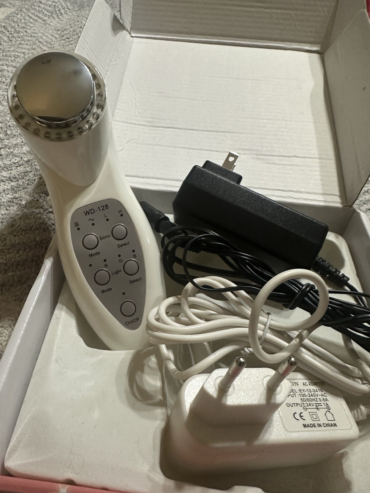 Photon & Ultrasonic Beauty Tool European And American Plug Adapter