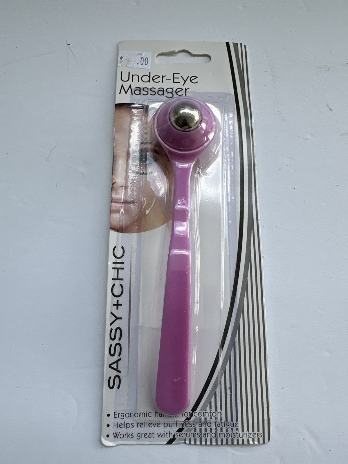 Sassy + Chic Under-Eye Massager Reduce Puffiness & Eye Fatigue Lavender Roller