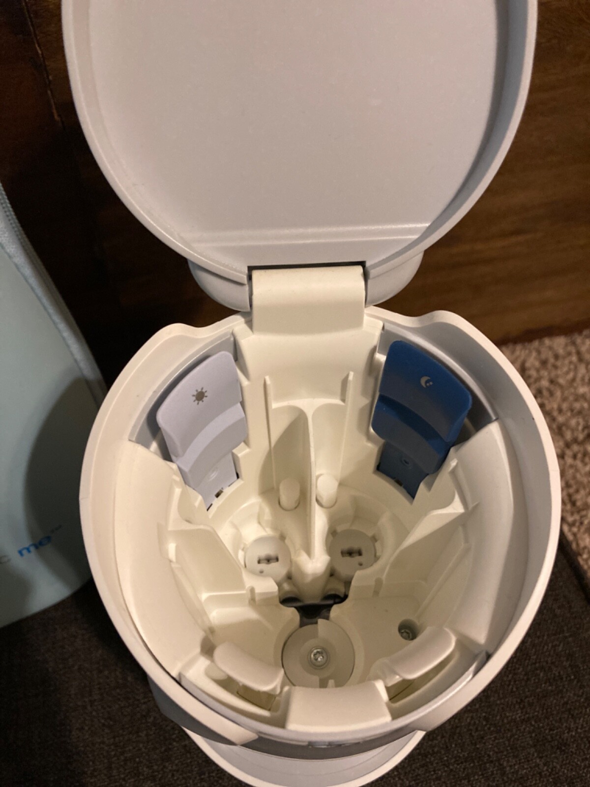 Nu Skin Ageloc Me (DEVICE ONLY) Comes With Custom Storage Travel Case