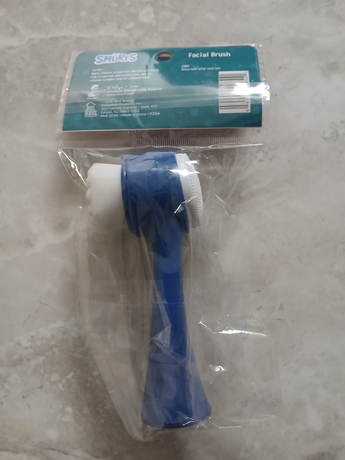 The Smurfs & SpongeBob SquarePants Facial Brush Set Yellow Blue Pink