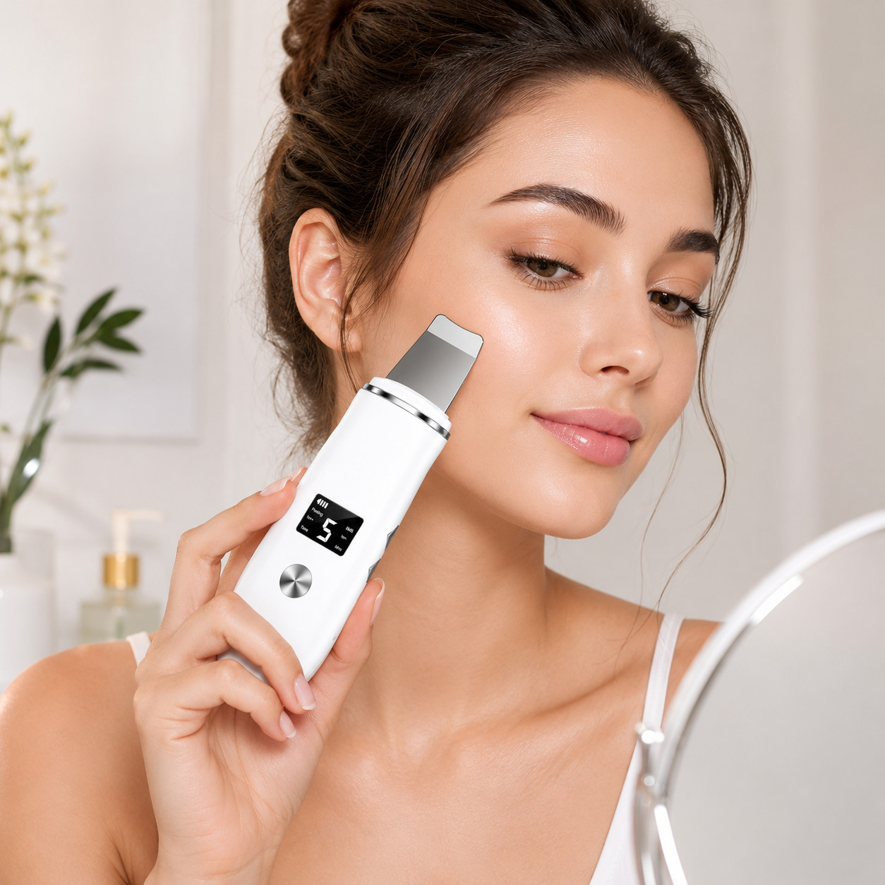 Facial Skin Scrubber Face Spatula Portable Beauty Device