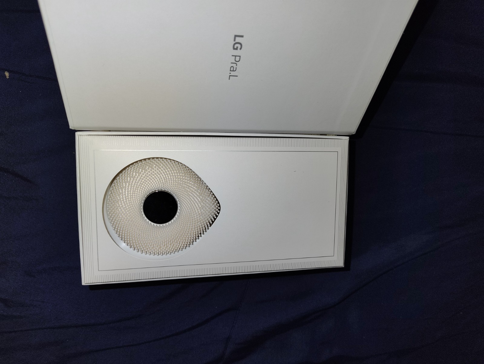 LG Pra.L Wash Pop BCP2A Ultrasonic Facial Cleanser Brush Device, New Open Box