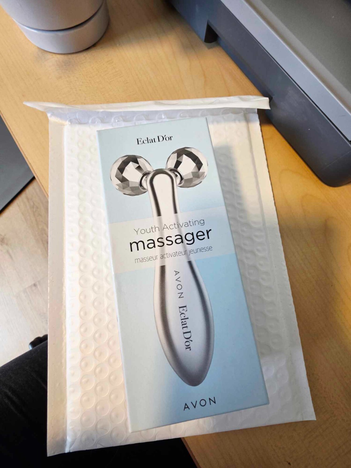 Avon Eclat D’or Youth Activating Massager Brand New In Box