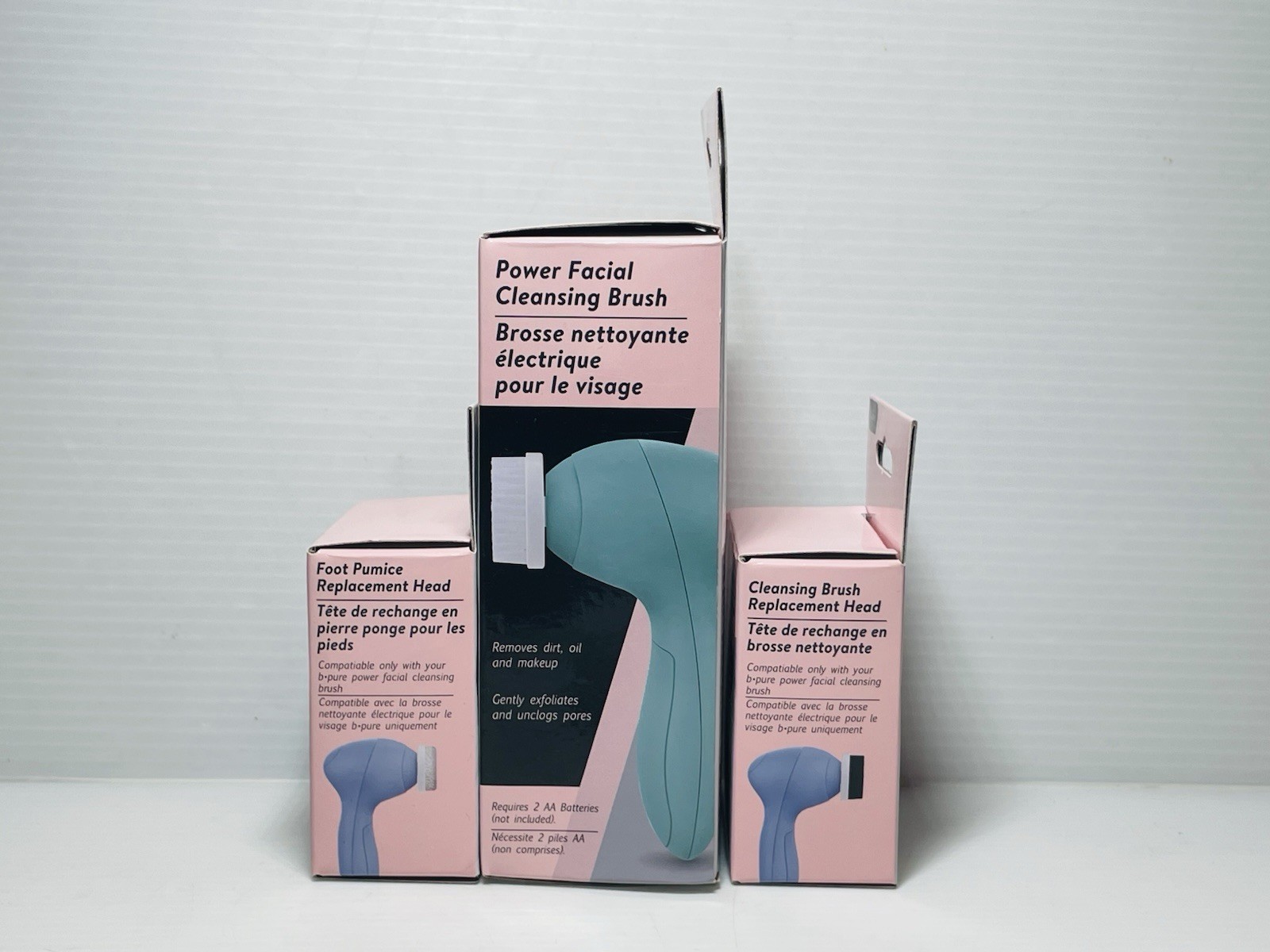 B·Pure Power Facial Cleansing Brush Exfoliates Unclogs Pores with 2 Extra Heads.