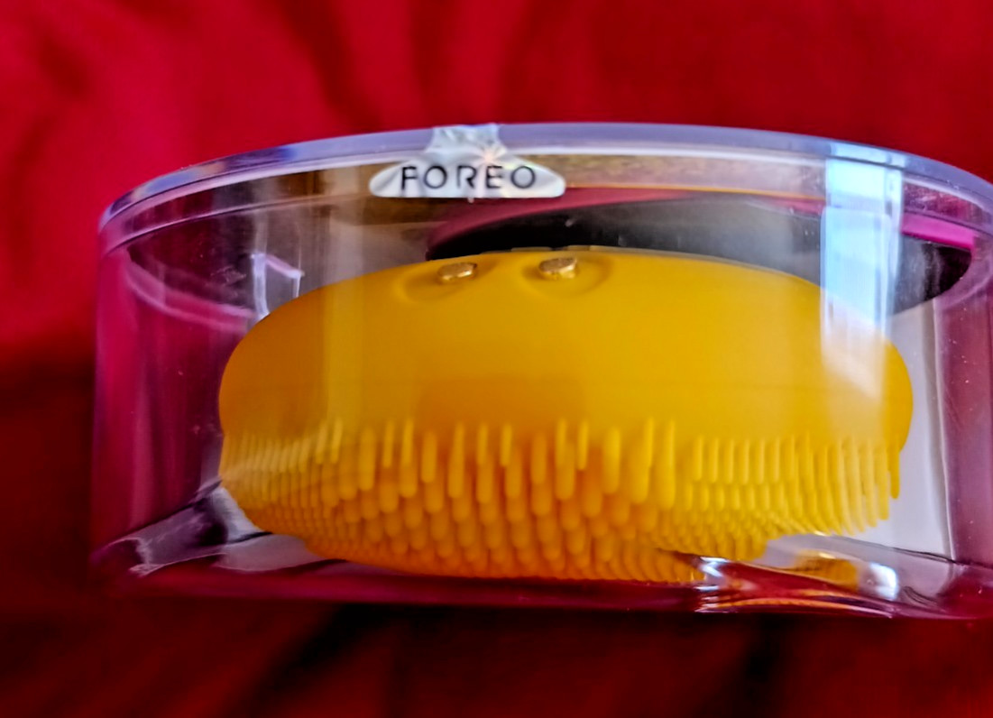 FOREO LUNA fofo SUNFLOWER YELLOW Facial Cleansing Brush New in Box
