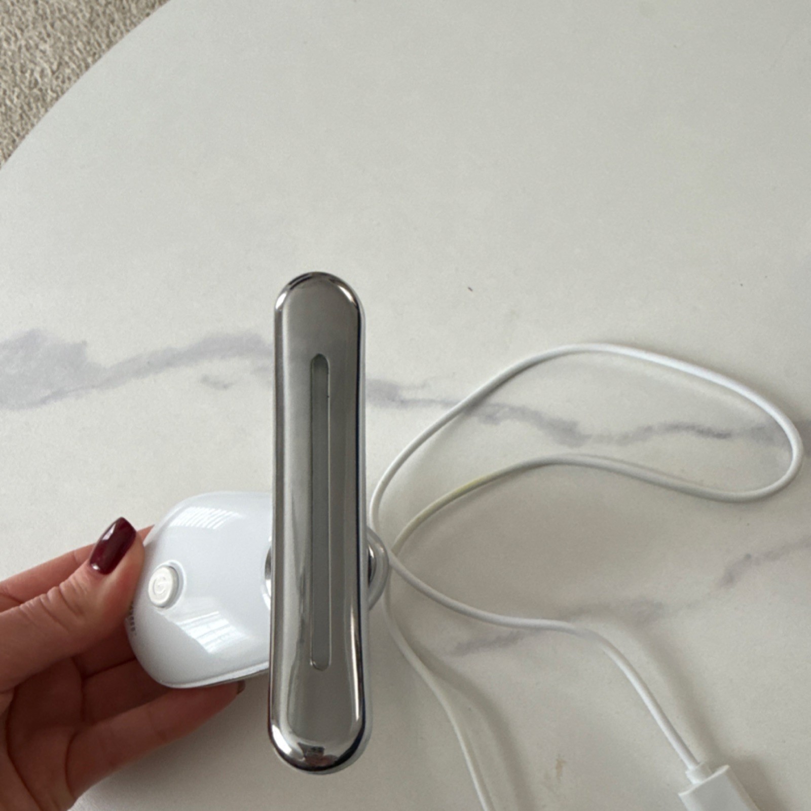 LUMINIQUE Facial Massager LED EMS Hot Modes USB Powered White