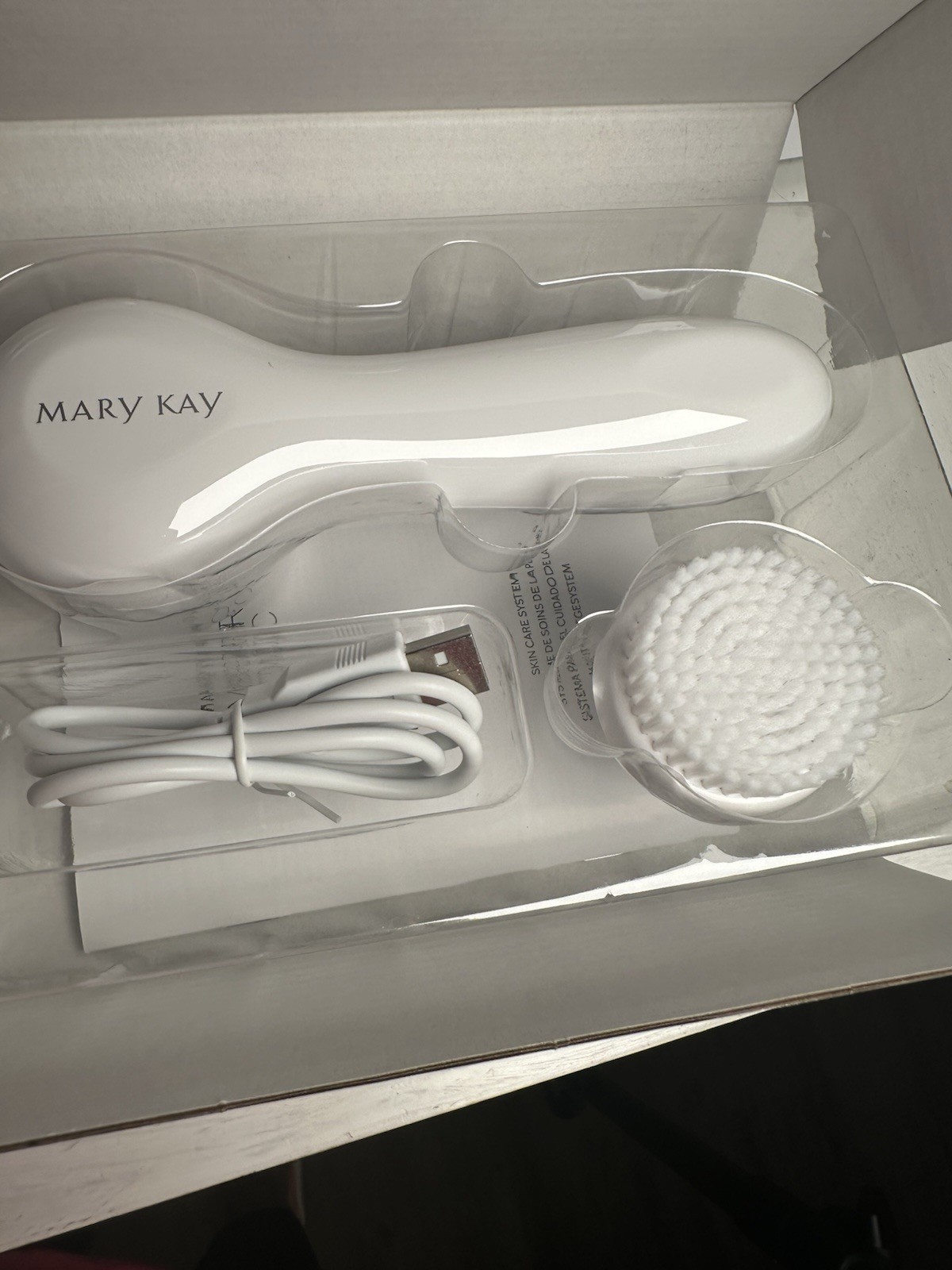 NEW Mary Kay Skinvigorate Sonic Skin Care System Device/Brush Head + Base Stand