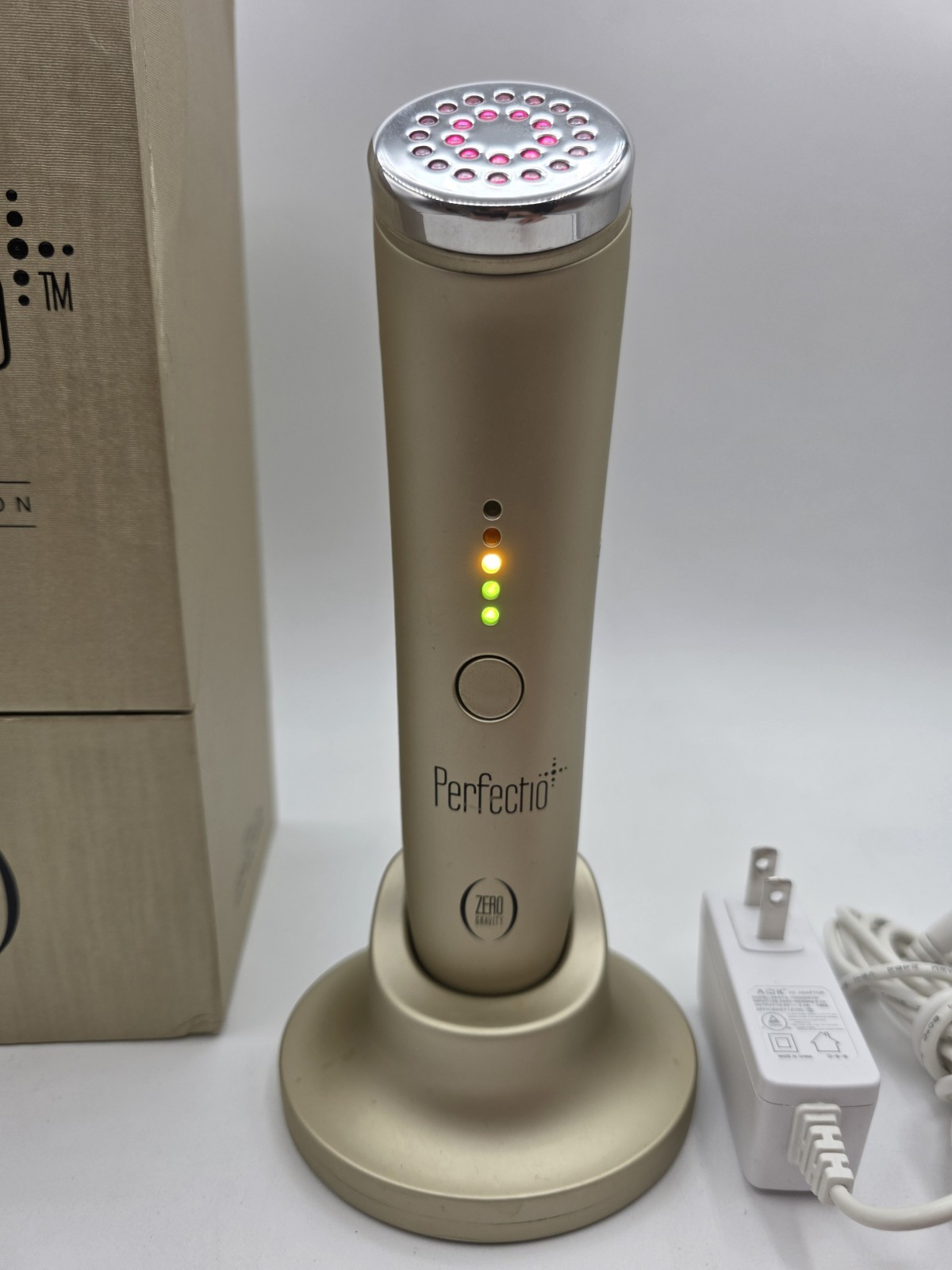 Perfectio Plus Gold Edition by Zero Gravity: Anti-Aging Skincare Light Therapy