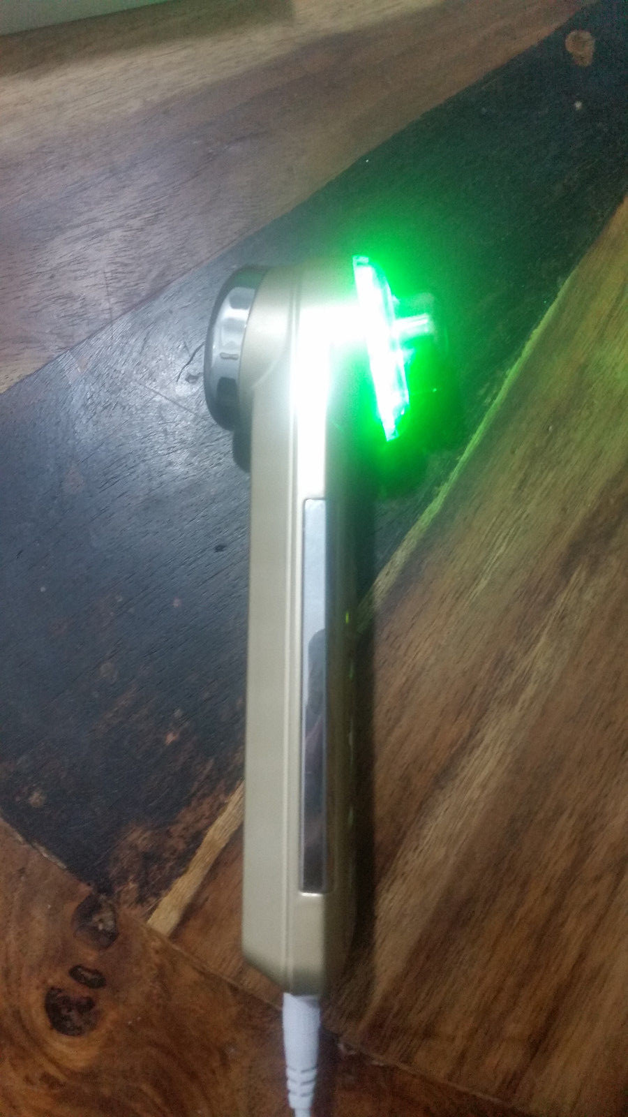 MULTIFUNCTIONAL FACE VIBRATOR 4 IN 1 