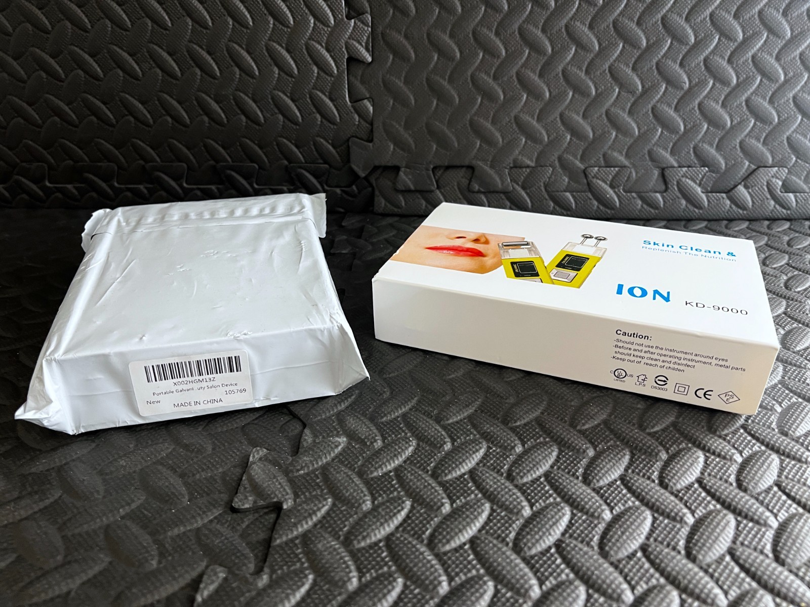 ION KD-9000 Galvanic Microcurrent Iontophoresis Wrinkle Removal Roller Massager