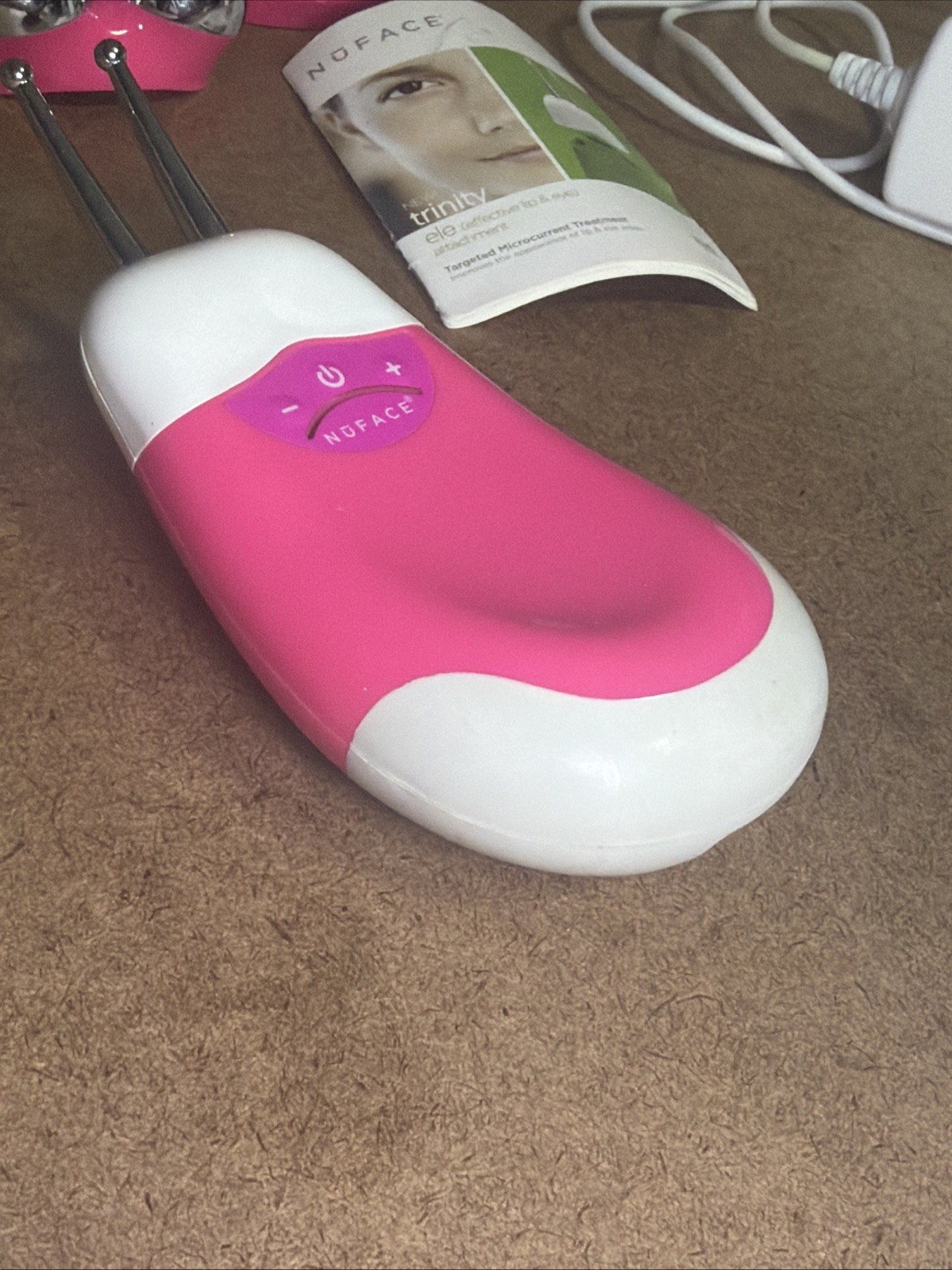 NuFACE Trinity Microcurrent Toning Device Pink w/ Eye & Lip Accessories Used!