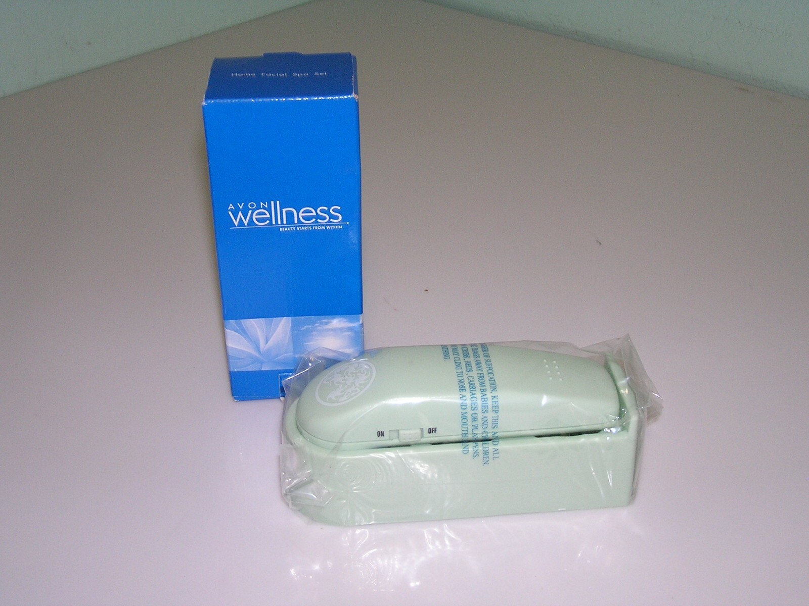 NOS new F337871 Avon Wellness Home Facial Spa Skin Care Tool