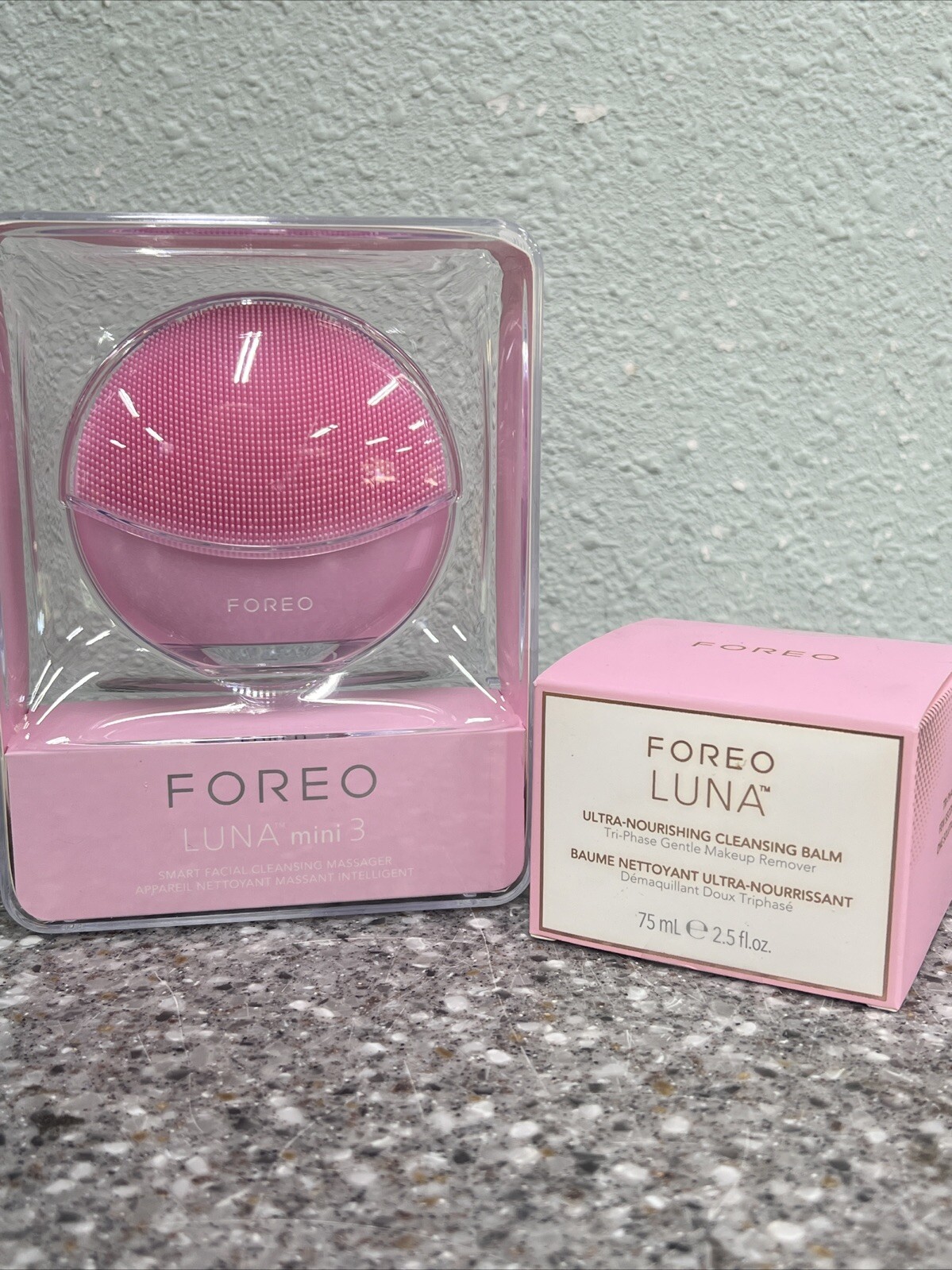 Foreo Luna Mini 3 Smart Facial Cleansing Massager Pearl Pink With Cleansing Balm