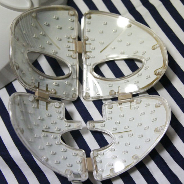 [AHC] LED Light Facial Famtto Mask Skin Therapy Total Care + 2 Ampoule Korea